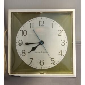 Vintage General Electric (GE) 2175 - 6” Plug-In Surface/Wall Mount Clock - works